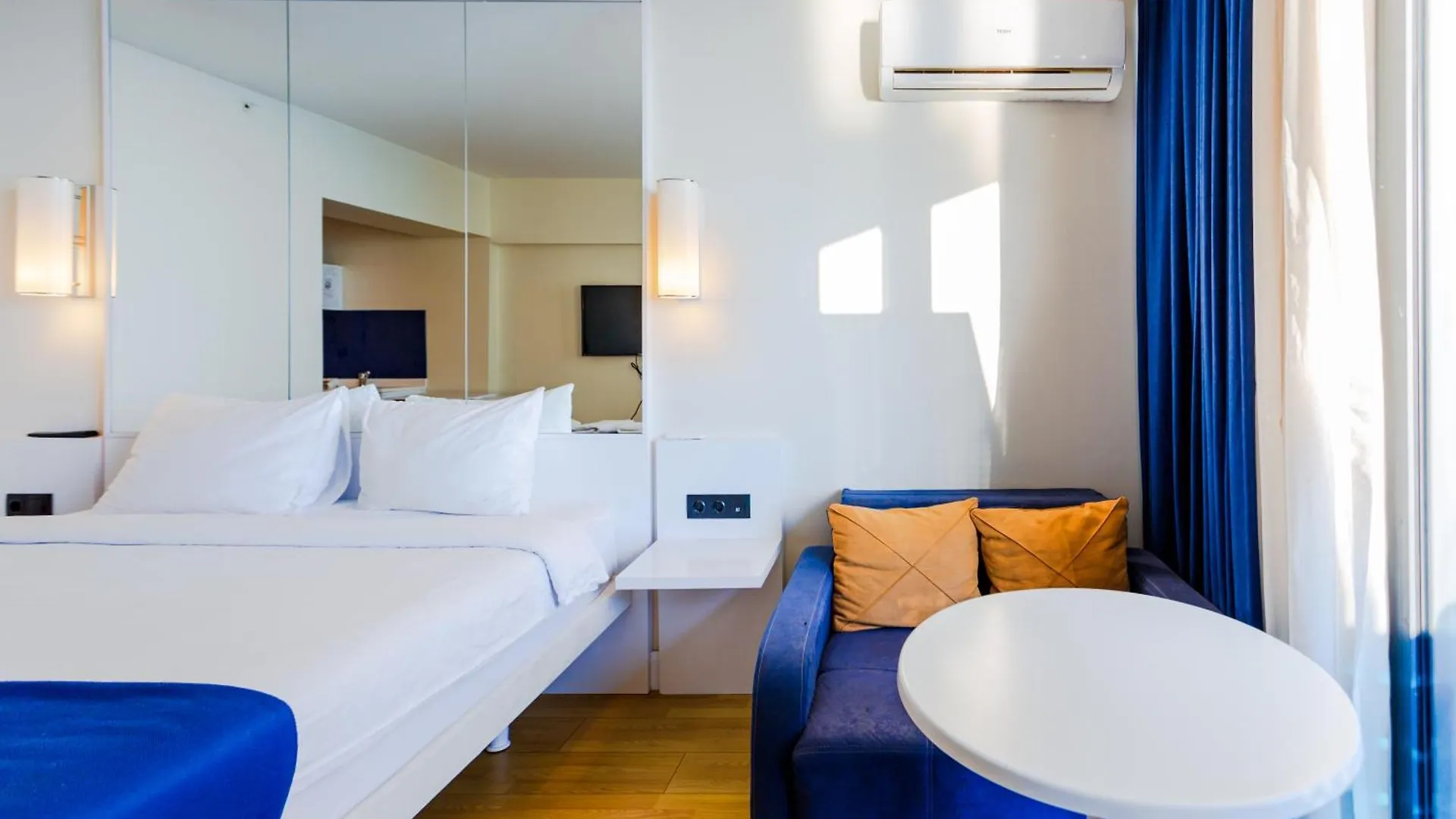 Apartment N1 Batumi Orbi City
