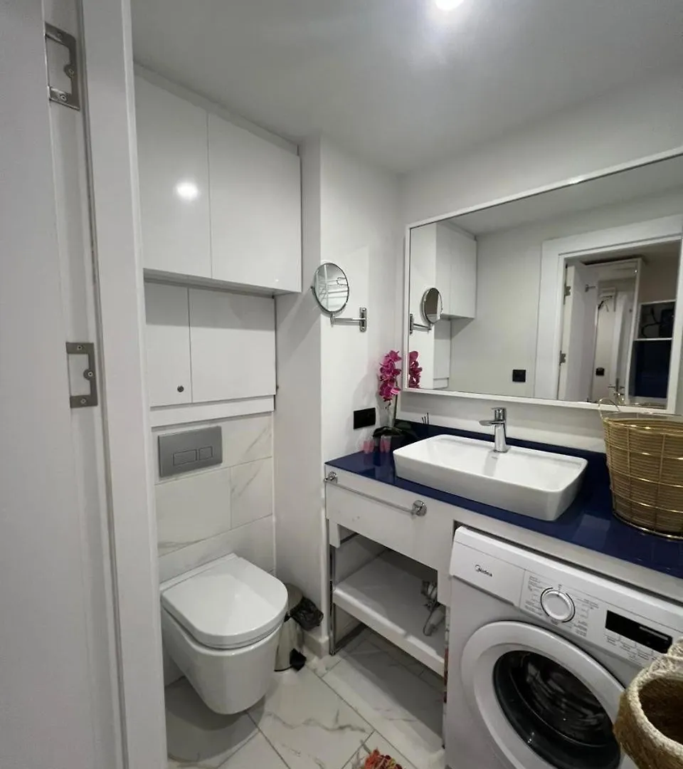 アパートホテル Apartment N1 Batumi Orbi City グルジア